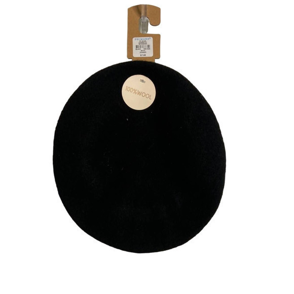 Black Hat - Picture 1 of 6